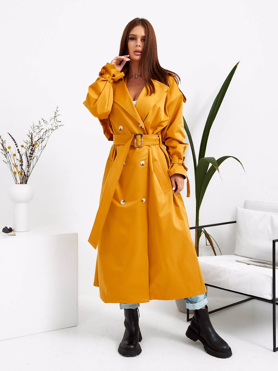 Женское тренч. Цвета: Шоколад, Хаки, Морская Волна, Охра. Лацканы, рукав на завязке. На плечиках погончики.
Женское тренч. Цвета: Шоколад, Хаки, Морская Волна, Охра. Лацканы, рукав на завязке. На плечиках погончики.