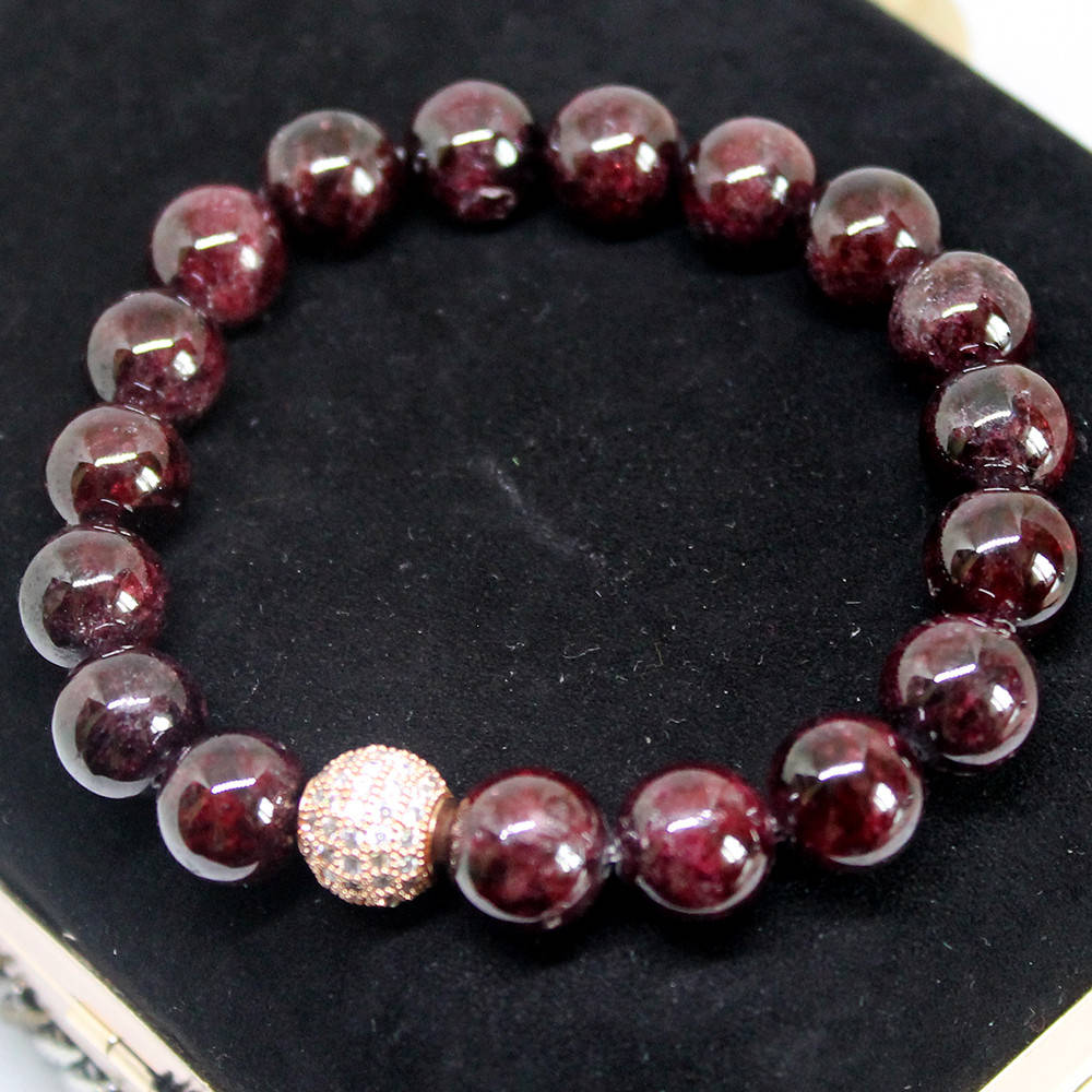 Красивый браслетик на лето (натуральный камень)гранат
Красивый браслетик на лето (натуральный камень)гранат