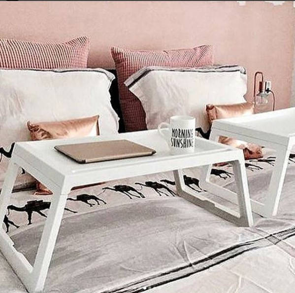 Переносной столик – поднос со складывающимися ножками для ноутбука IKEA KLIPSK белый 002.588.82
Переносной столик – поднос со складывающимися ножками для ноутбука IKEA KLIPSK белый 002.588.82