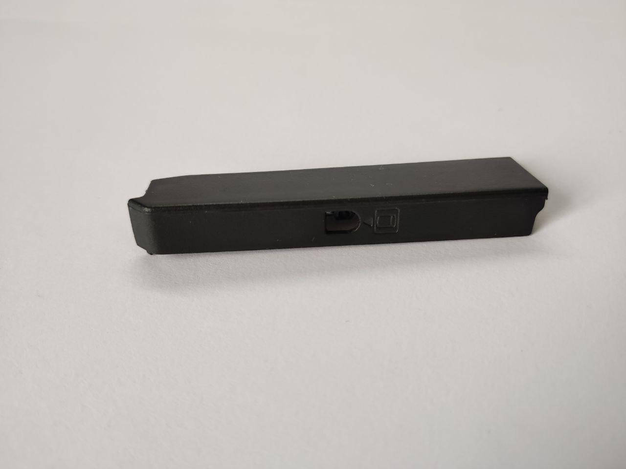 Сервісна кришка (кришка нижнього корпуса, заглушка) для ноутбука IBM Lenovo ThinkPad T60 T60p T61 T61p нова
Сервісна кришка (кришка нижнього корпуса, заглушка) для ноутбука IBM Lenovo ThinkPad T60 T60p T61 T61p нова