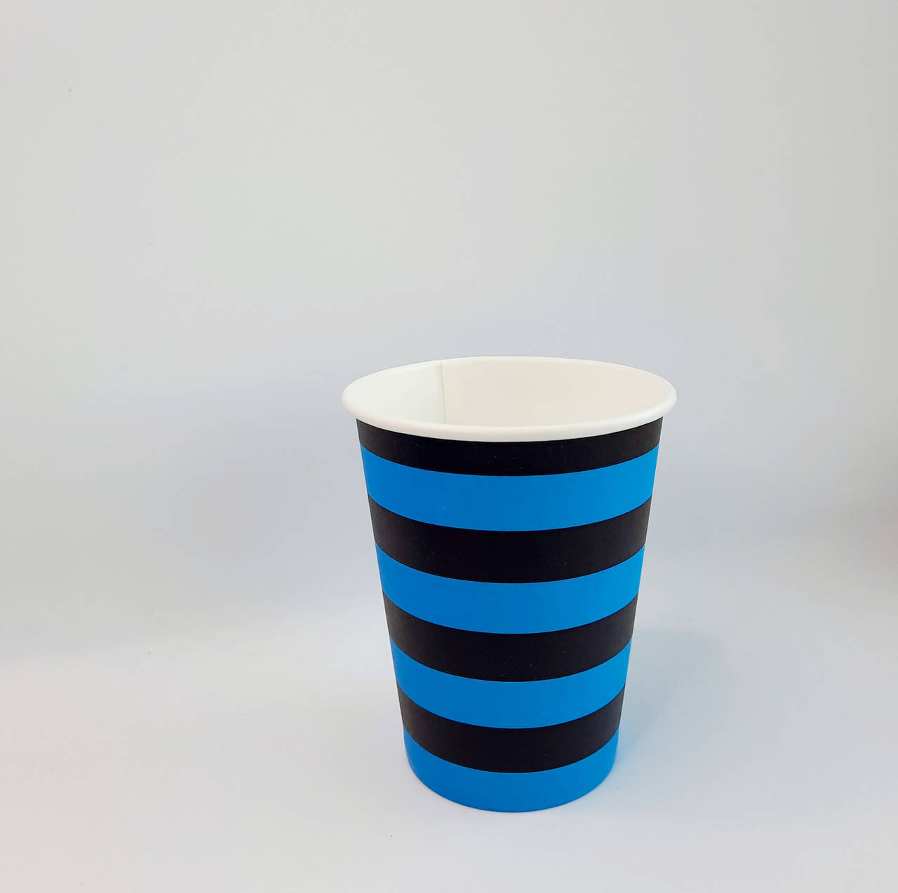 Бумажный одноразовый стаканчик Coffee Break 250 мл 50шт/уп кр 77 черный для чая капучино паперові стакани
Бумажный одноразовый стаканчик Coffee Break 250 мл 50шт/уп кр 77 черный для чая капучино паперові стакани