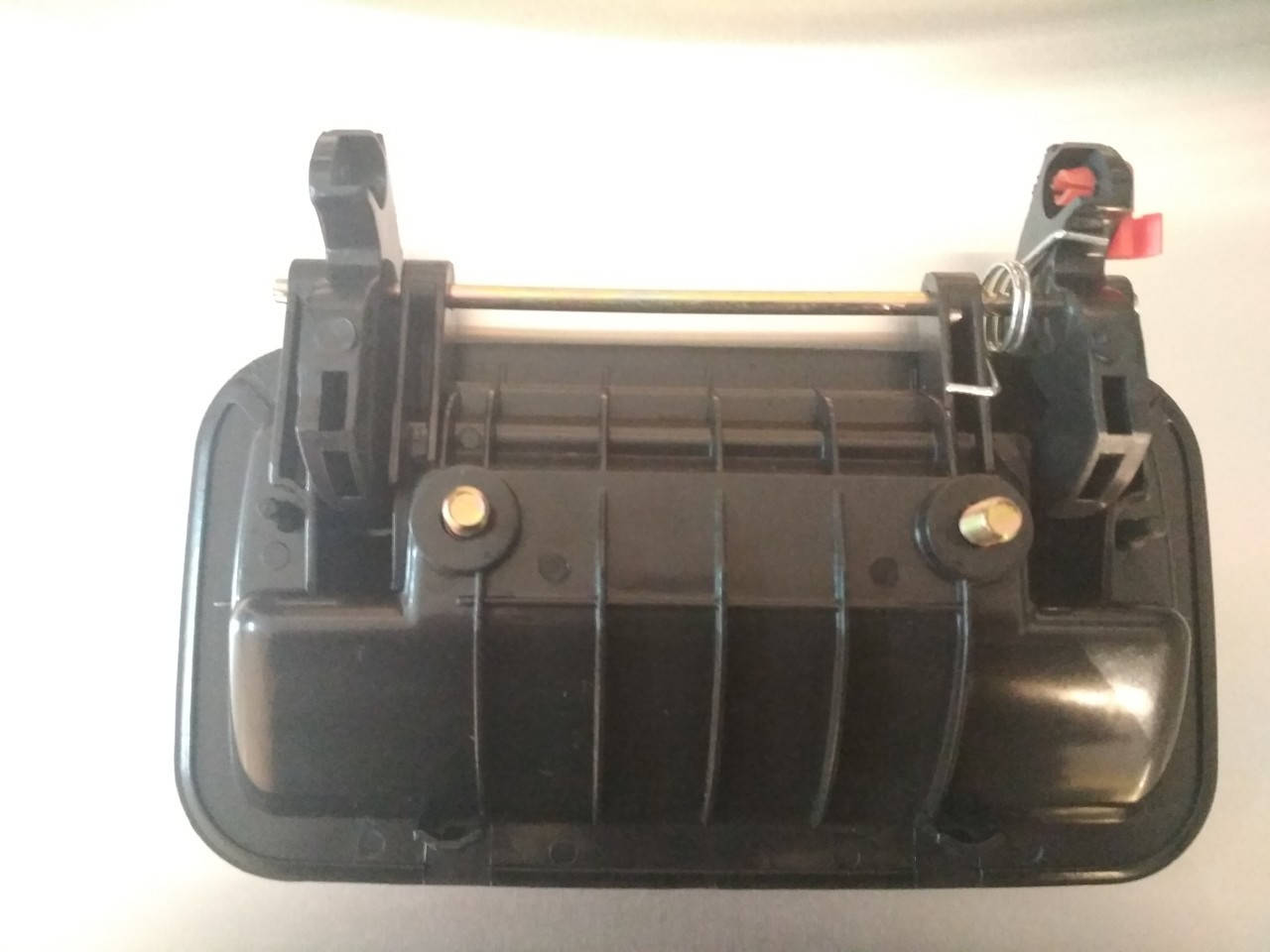 Daewoo Espero 91-99 ручка двери наружная внешняя правая задняя EHCU007RR 96134292 96134292B RB0029
Daewoo Espero 91-99 ручка двери наружная внешняя правая задняя EHCU007RR 96134292 96134292B RB0029