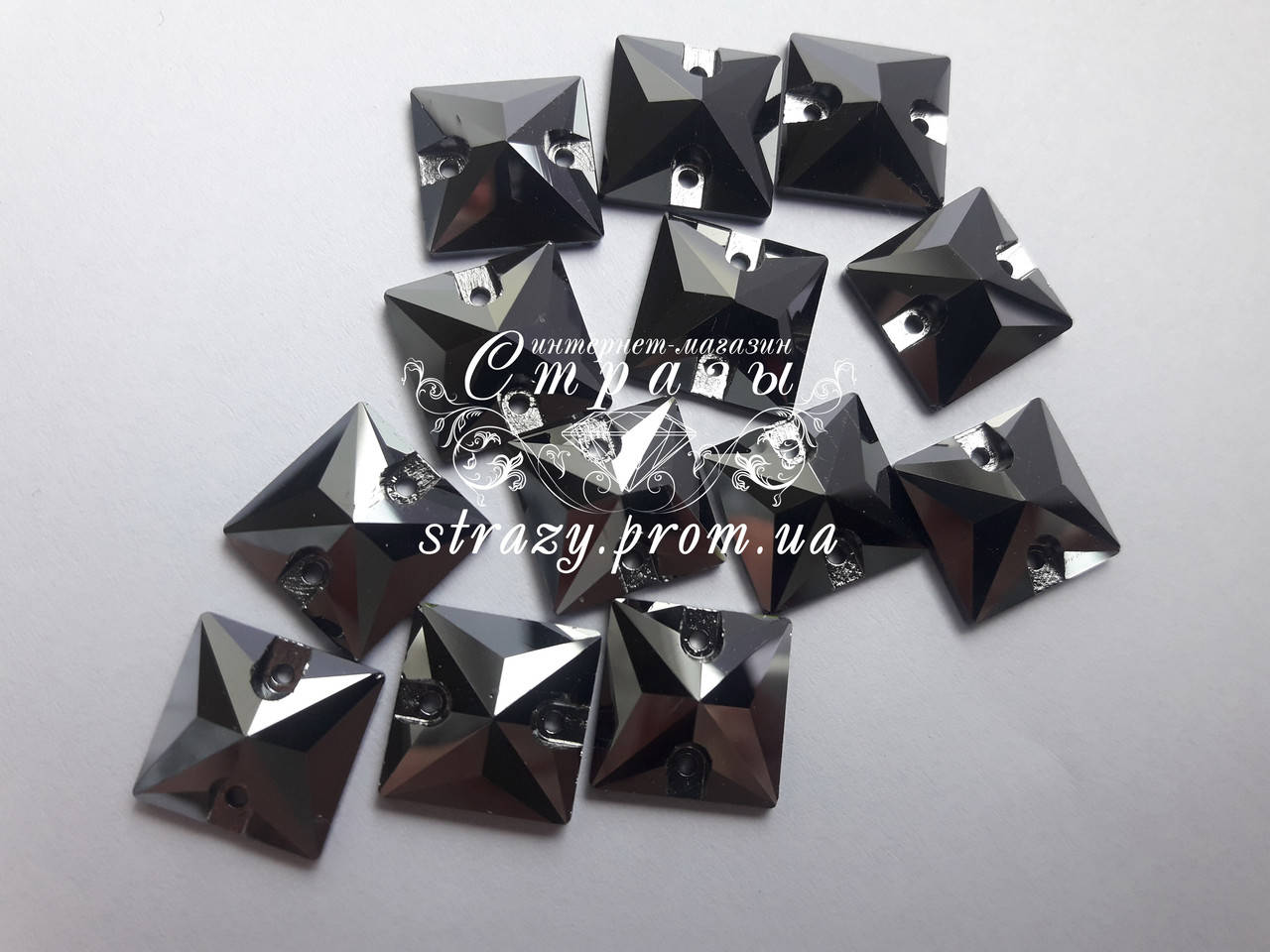 Стразы пришивные Lux Квадрат 12мм. Hematite 
Стразы пришивные Lux Квадрат 12мм. Hematite
