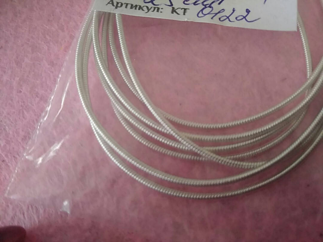 Канитель жёсткая. 0.9 мм. диам. 25 см шаг.серебро
Канитель жёсткая. 0.9 мм. диам. 25 см шаг.серебро