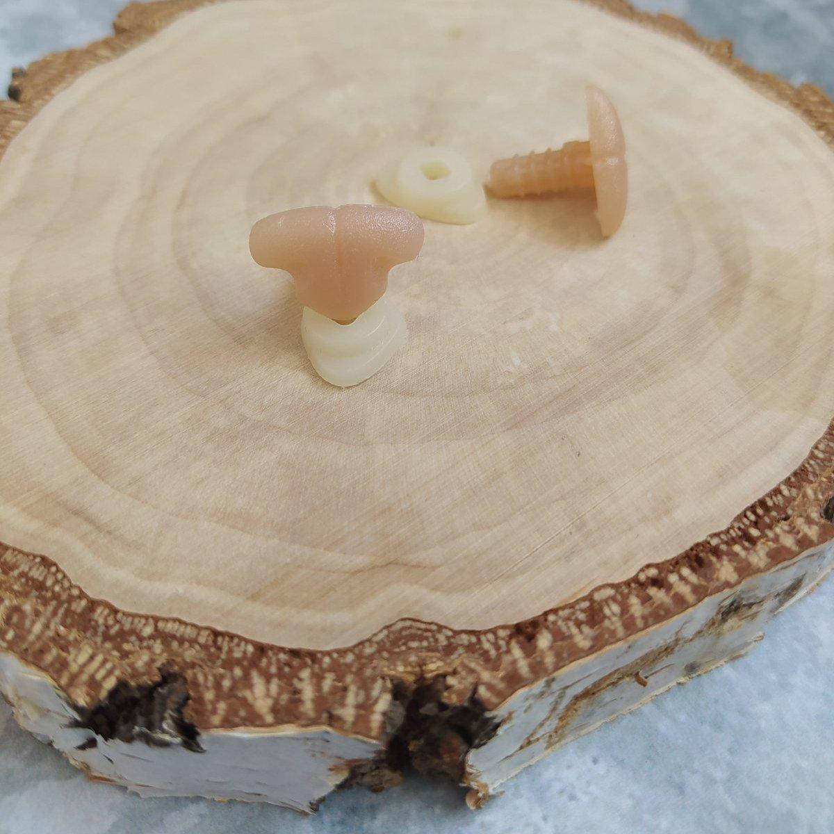 Носик для котика 12х18мм тілесний (матовий) 
Носик для котика 12х18мм тілесний (матовий)