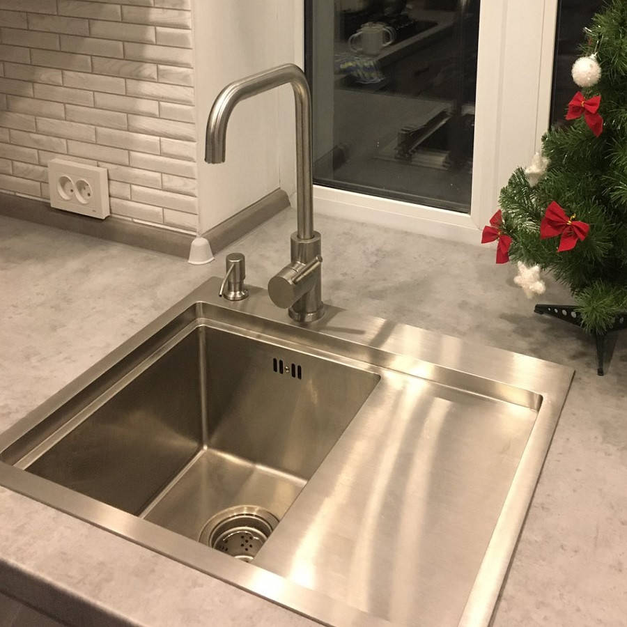 Кухонная мойка Platinum Handmade 5848/220 L сталь 3.0/1.5 мм с дозатором и корзиной
Кухонная мойка Platinum Handmade 5848/220 L сталь 3.0/1.5 мм с дозатором и корзиной