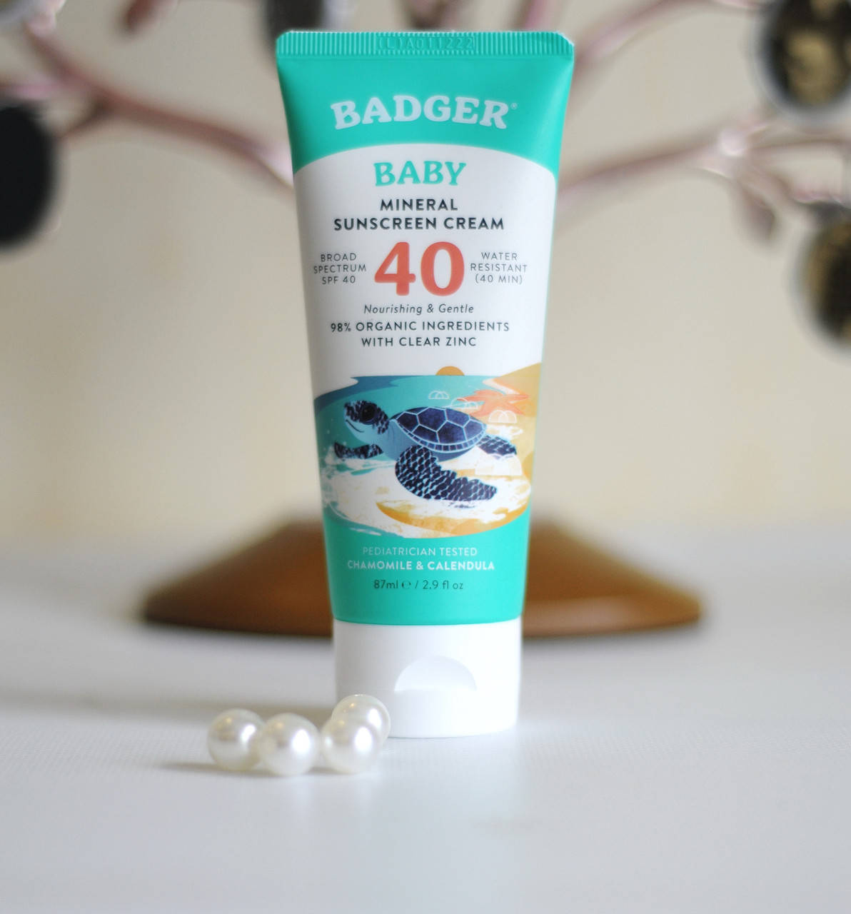 Солнцезащитный минеральный крем для детей,Badger Company, SPF 40, ромашка и календула, 87 мл
Солнцезащитный минеральный крем для детей,Badger Company, SPF 40, ромашка и календула, 87 мл