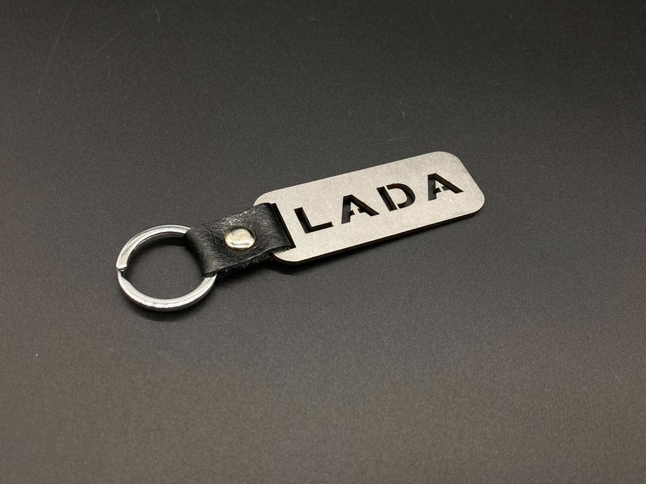Брелок металлический. LADA. 10х2,5см, Коричневый