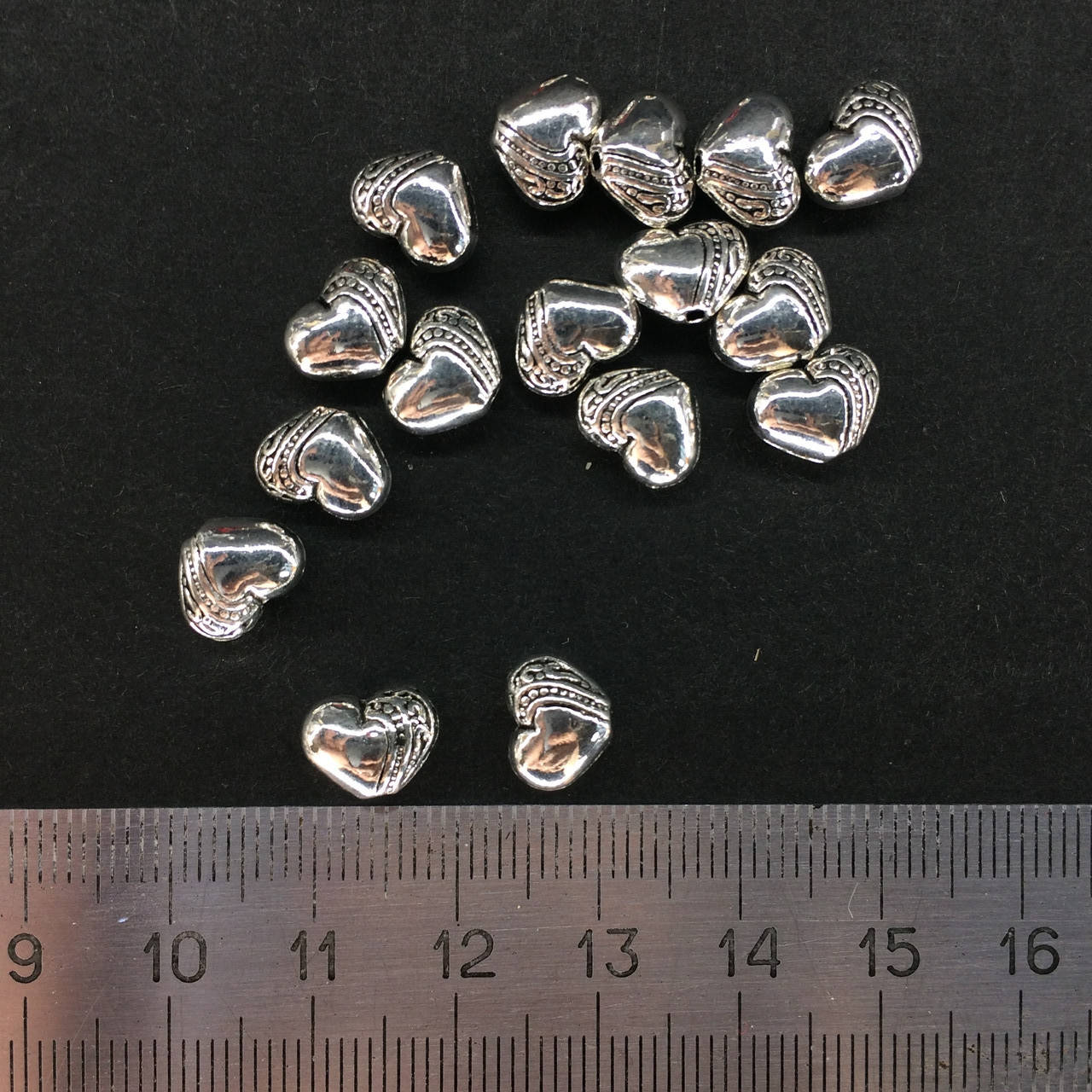 Бусина металлическая 45 шт
Бусина металлическая 45 шт