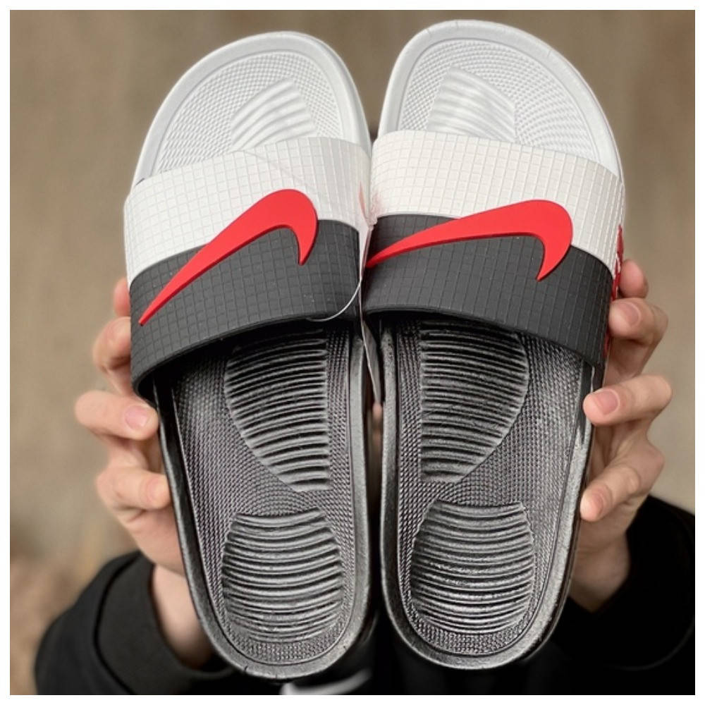 Мужские шлепанцы Nike, черно-белые резиновые шлепки найк черные сланцы слипоны тапки, Черный
Мужские шлепанцы Nike, черно-белые резиновые шлепки найк черные сланцы слипоны тапки, Черный