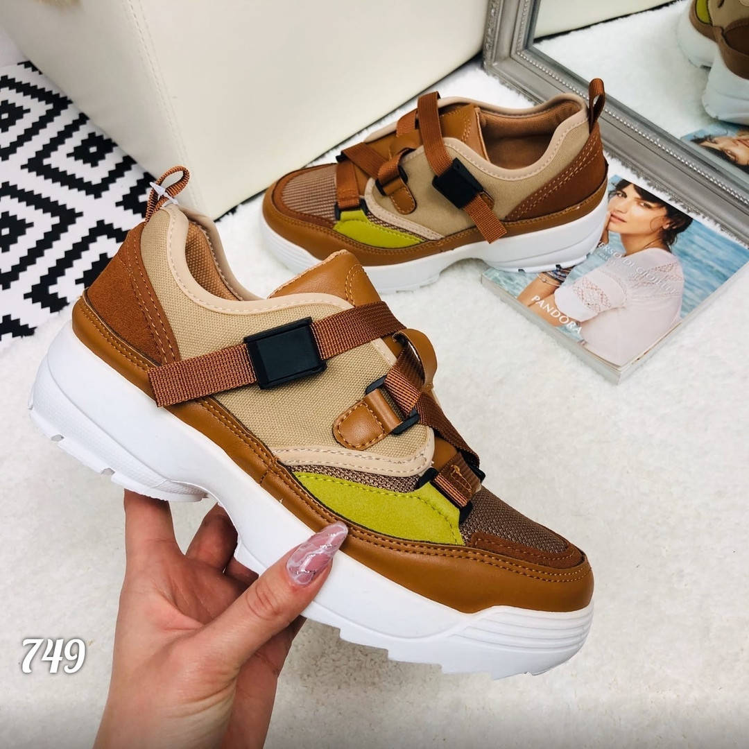 Женские кроссовки коричневого цвета 38,40, Коричневый
Женские кроссовки коричневого цвета 38,40, Коричневый