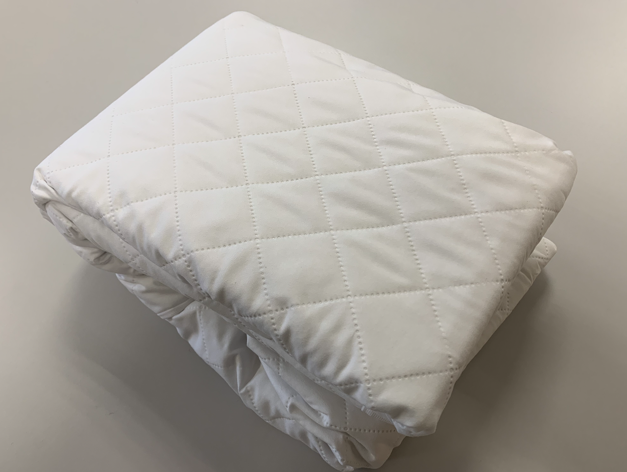 Наматрасник водонепроницаемый с бортами Турция. см. Аквастоп (стеганный