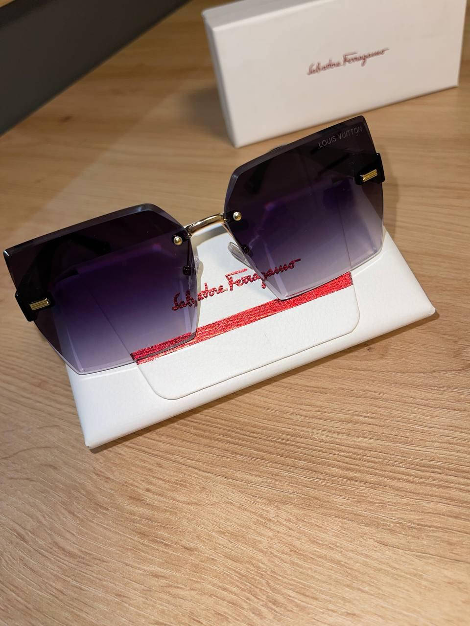 Женские брендовые солнцезащитные очки, очки солнцезащитные Salvatore ferragamo, Фиолетовый
Женские брендовые солнцезащитные очки, очки солнцезащитные Salvatore ferragamo, Фиолетовый
