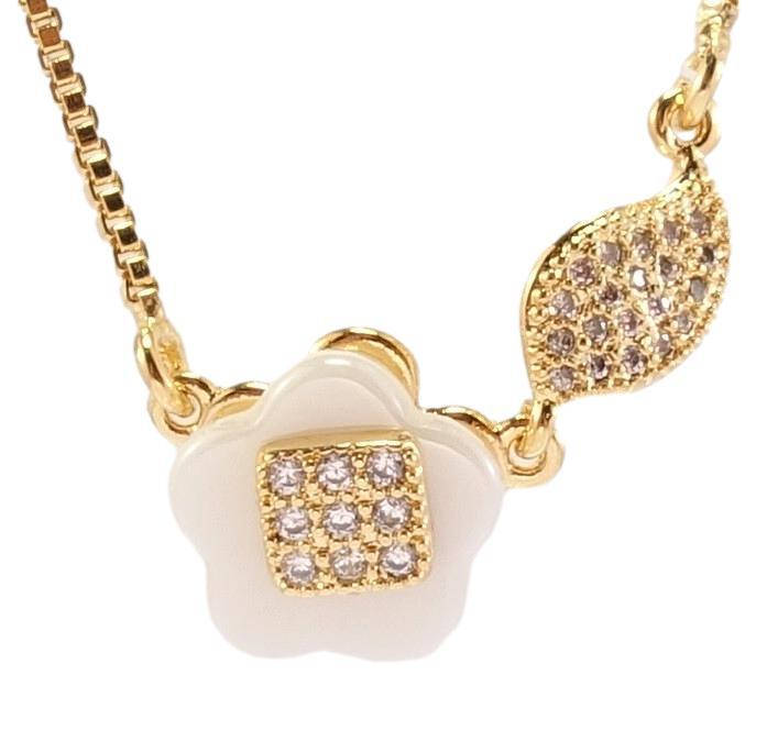 Подвеска на цепочке Xuping Позолота 18K "Цветочек из белой керамики с цирконием" длина 46,5см х 1мм
Подвеска на цепочке Xuping Позолота 18K "Цветочек из белой керамики с цирконием" длина 46,5см х 1мм