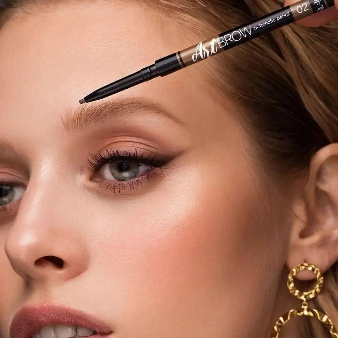 Стойкий механический карандаш для бровей Art Brow TF Cosmetics Triumph CU18, оттенок 01- taupe
Стойкий механический карандаш для бровей Art Brow TF Cosmetics Triumph CU18, оттенок 01- taupe