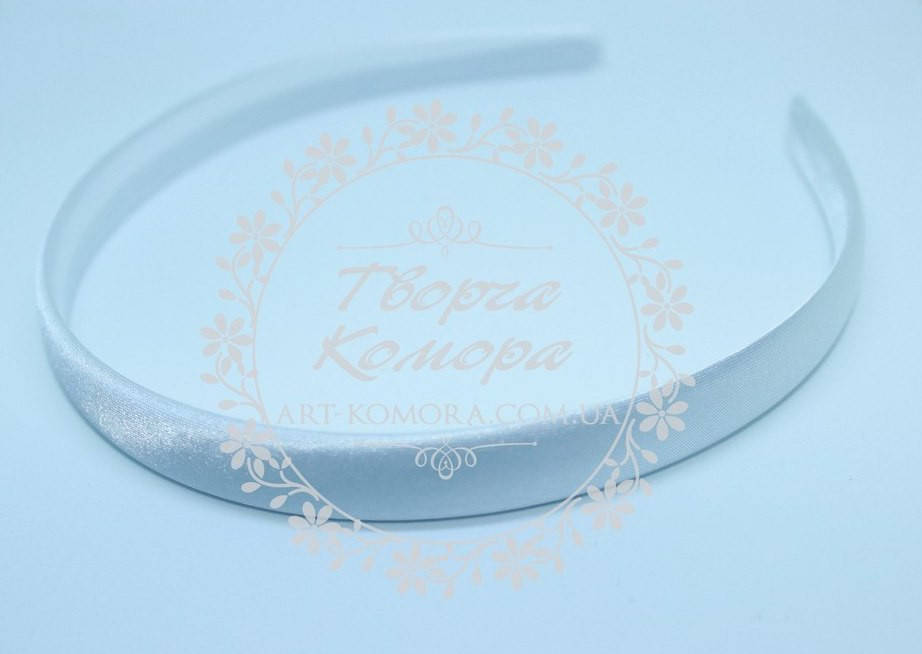Обруч пластиковый, обтянутый атласом белый, 1,5 см 
Обруч пластиковый, обтянутый атласом белый, 1,5 см