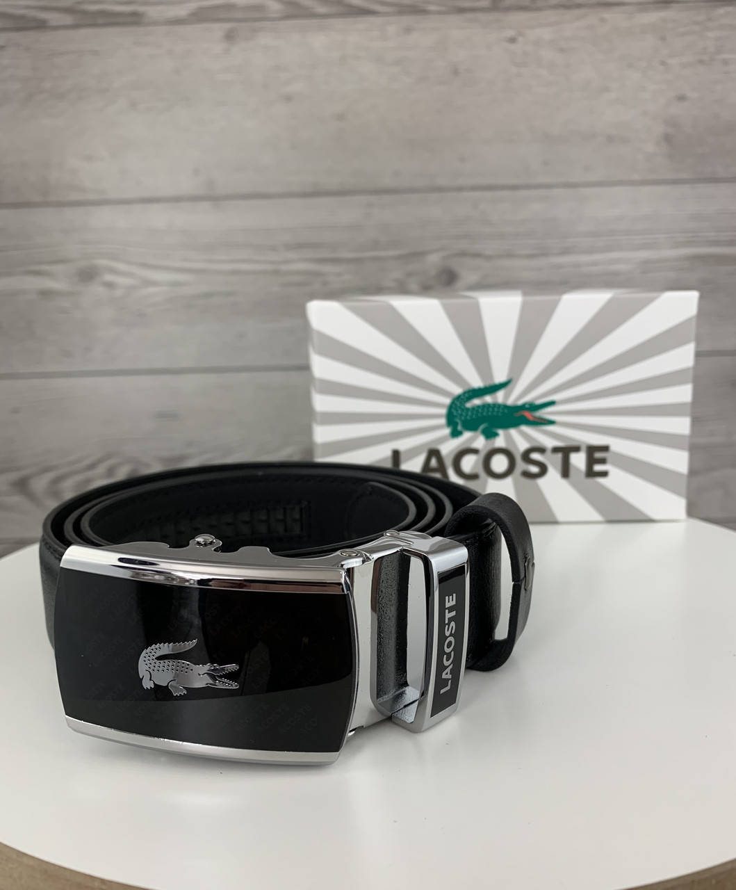 Кожаный ремень Lacoste мужской автомат классический брендовый из кожзама молодежный брючный ремень черный
Кожаный ремень Lacoste мужской автомат классический брендовый из кожзама молодежный брючный ремень черный