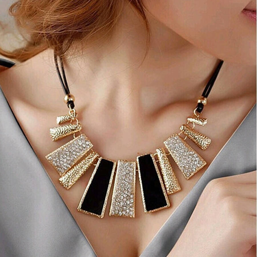 Колье ожерелье ювелирная бижутерия позолоченное 3521
Колье ожерелье ювелирная бижутерия позолоченное 3521