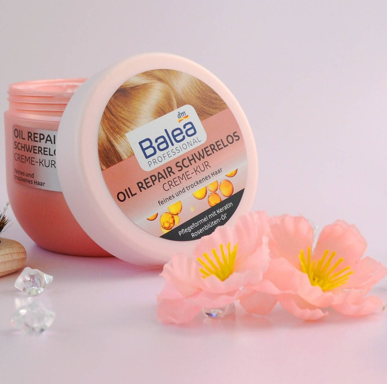Balea Professional Oil Repair Schwerelos Creme-Kur крем-маска для тонких и ломких волос 300 мл 
Balea Professional Oil Repair Schwerelos Creme-Kur крем-маска для тонких и ломких волос 300 мл