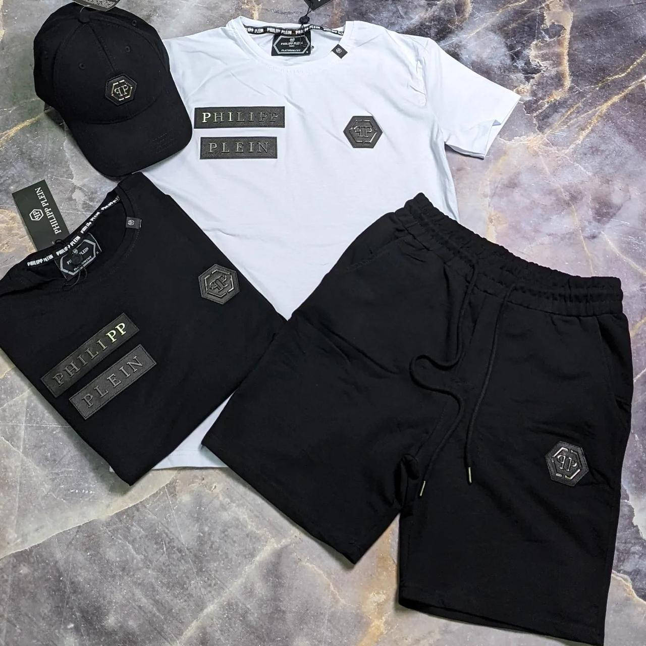 Комплект мужской летний футболка + шорты Philipp Plein , летние мужской комплект футболка и шорты, Черный
Комплект мужской летний футболка + шорты Philipp Plein , летние мужской комплект футболка и шорты, Черный