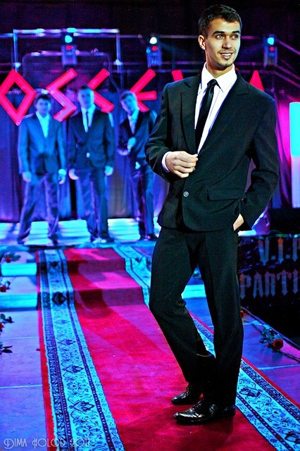 мужские костюмы оптом в Санкт-Петербурге