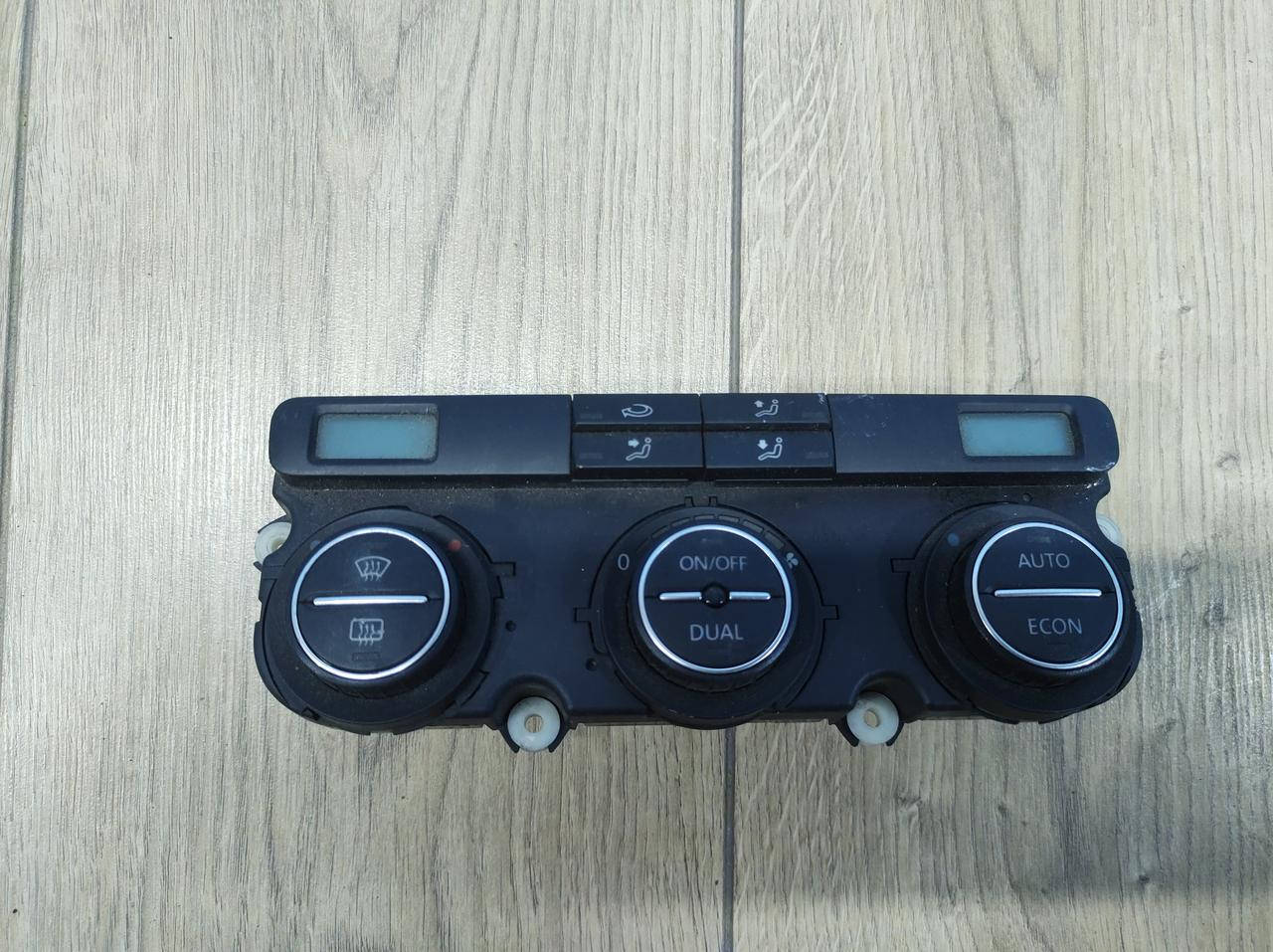 Блок управления печки/климат-контроля Volkswagen Golf Plus 5 2005-2014 1K0907044BJ оригинал фольксваген гольф
Блок управления печки/климат-контроля Volkswagen Golf Plus 5 2005-2014 1K0907044BJ оригинал фольксваген гольф