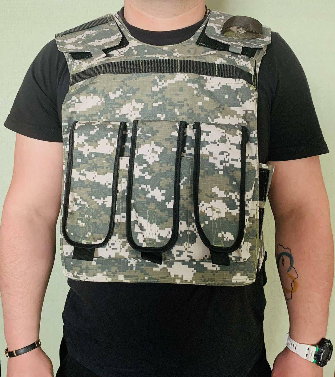 Бронежилет армейский с пластинами, военный бронежилет зсу 4+ класса, плитоноска бронежилет разгрузка
Бронежилет армейский с пластинами, военный бронежилет зсу 4+ класса, плитоноска бронежилет разгрузка