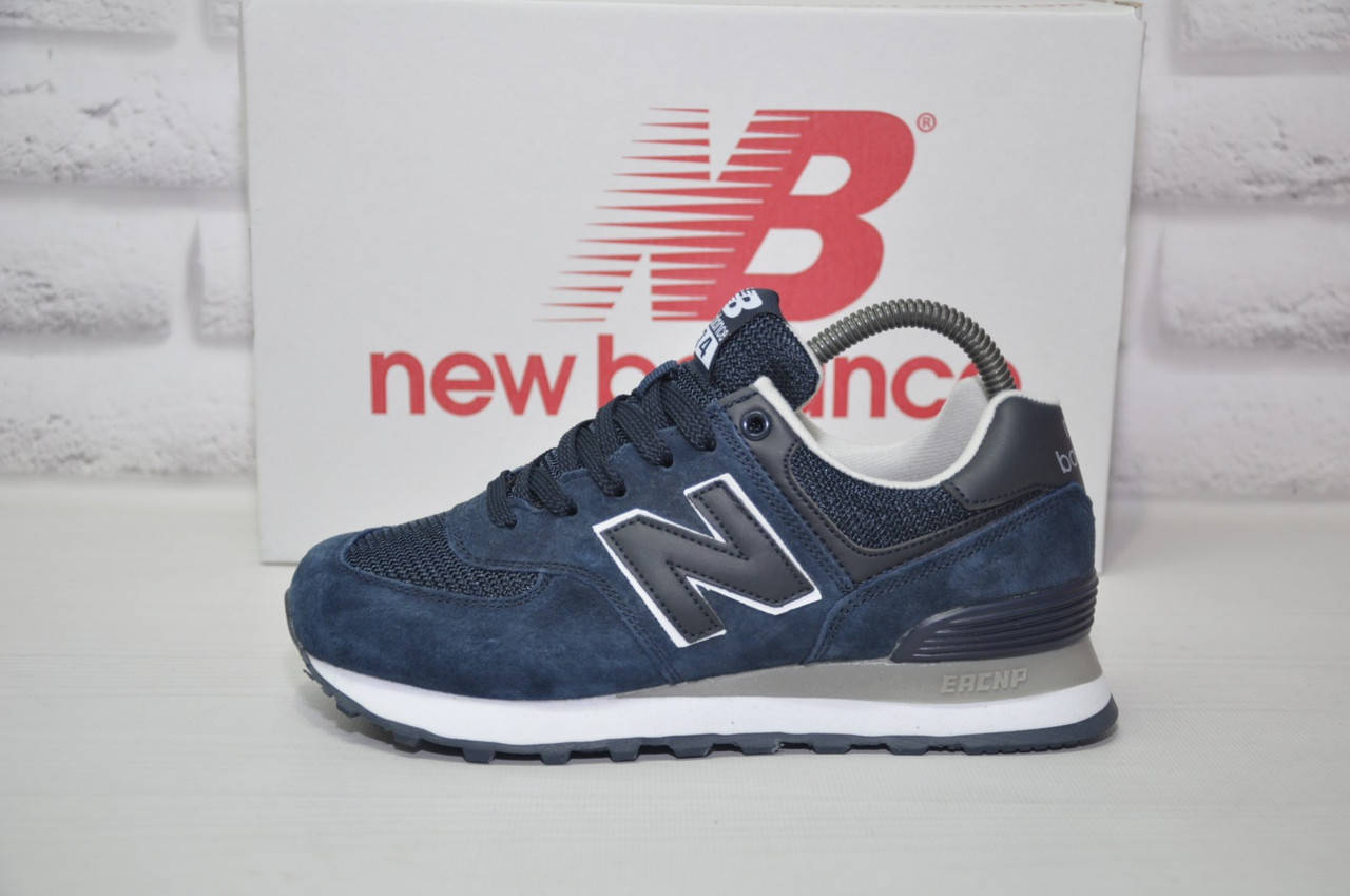 Кроссовки натуральный замш и текстиль New Balance 574 синие на белой подошве 37, Синий
Кроссовки натуральный замш и текстиль New Balance 574 синие на белой подошве 37, Синий