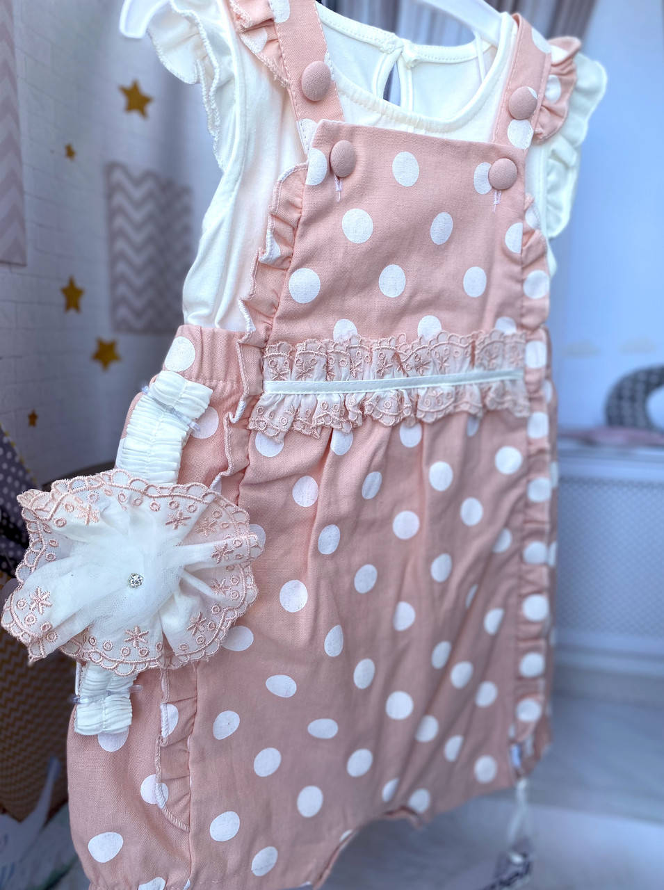 Комплект: блузка+полукомбинезон+повязка 68-74
Комплект: блузка+полукомбинезон+повязка 68-74