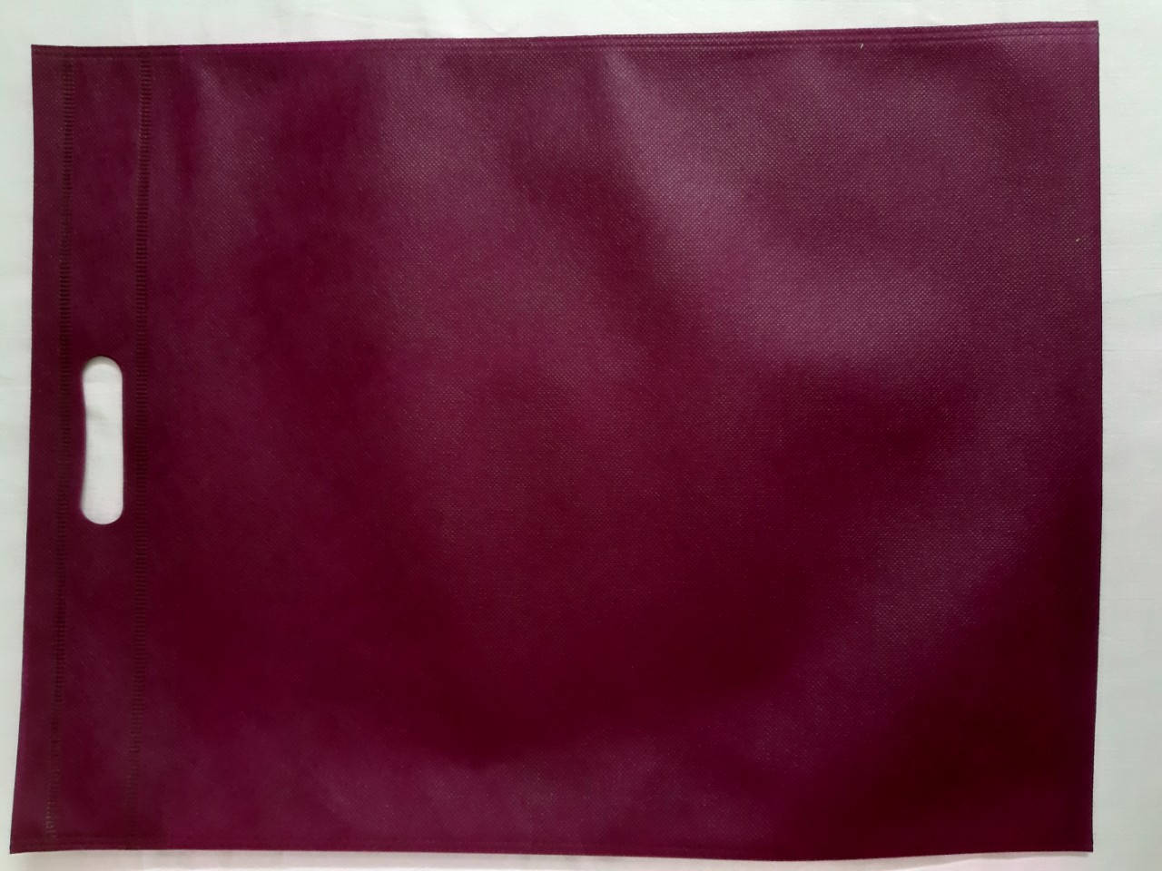 Эко-сумка из спанбонда с прорезными ручками плоская 34*46 см Одетекс Фиолетовый
Эко-сумка из спанбонда с прорезными ручками плоская 34*46 см Одетекс Фиолетовый