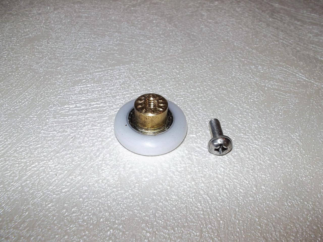 Ролик с резьбой 4мм для душ кабины 23мм
Ролик с резьбой 4мм для душ кабины 23мм