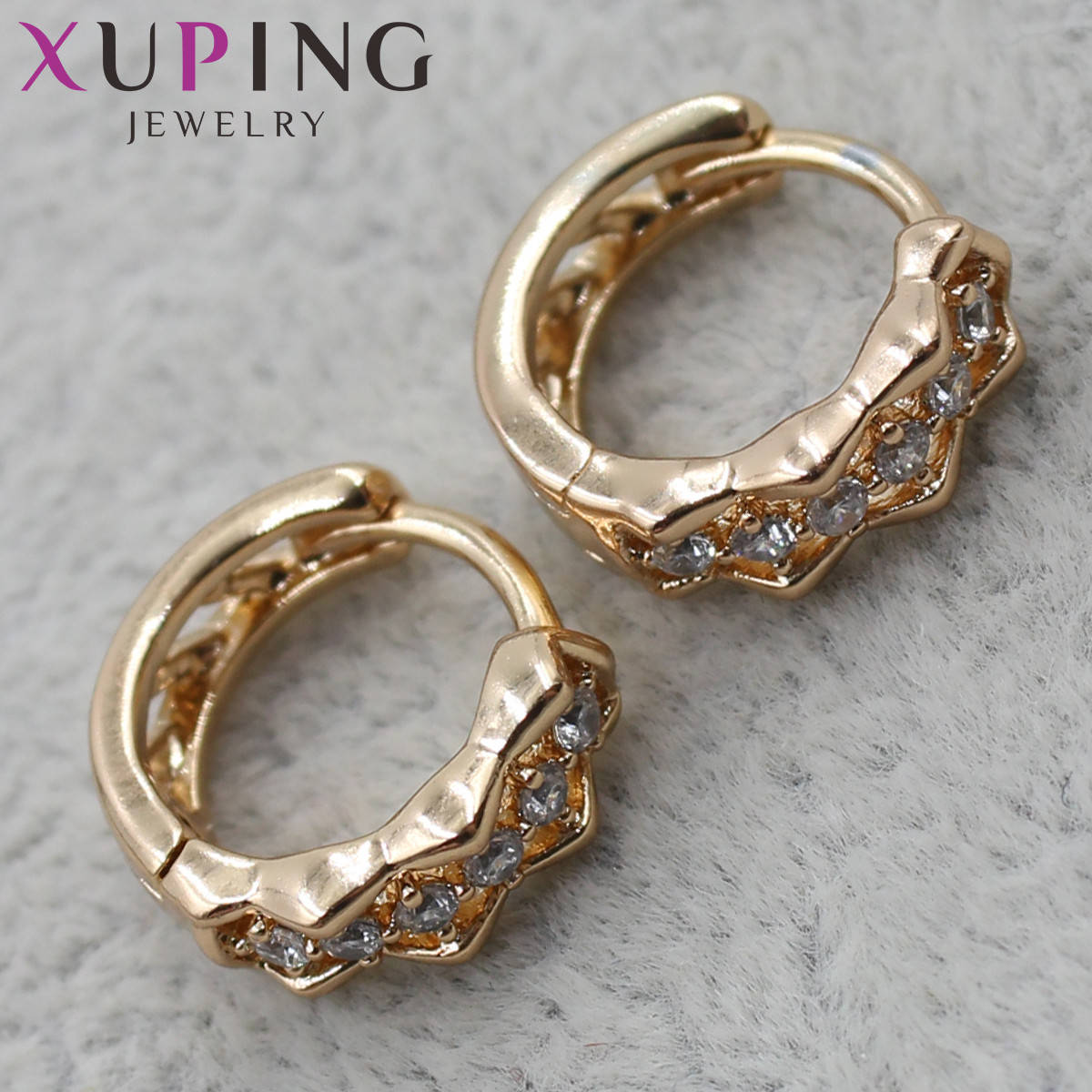 Серьги женские золотистого цвета Xuping Jewelry застежка-кольцо с хрустальными фианитами 24K
Серьги женские золотистого цвета Xuping Jewelry застежка-кольцо с хрустальными фианитами 24K