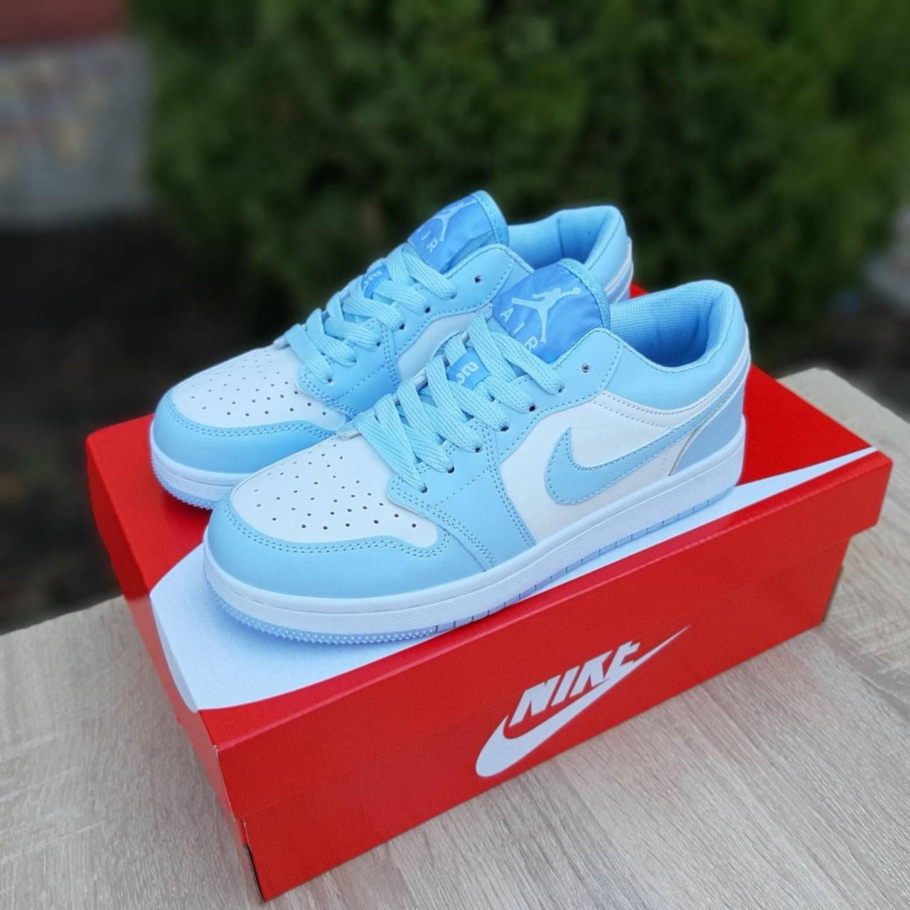 Кроссовки женские Nike Air Jordan низкие летние, эир джордан голубые кроссовки найк аир джордан кожаные 41, Голубой
Кроссовки женские Nike Air Jordan низкие летние, эир джордан голубые кроссовки найк аир джордан кожаные 41, Голубой