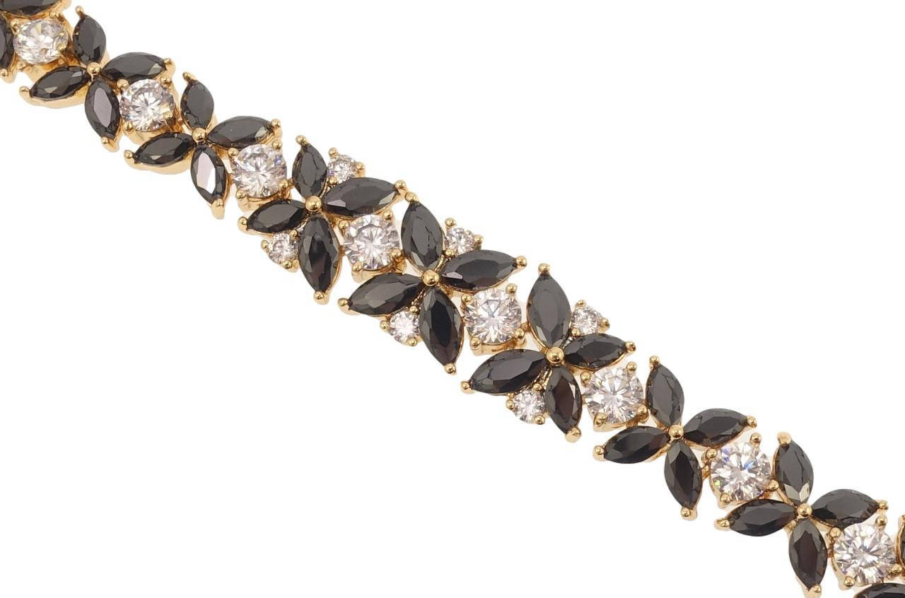 Браслет Xuping Позолота 18K "Цветочное совершенство" длина с доп.замком 17,19см х 8-10мм
Браслет Xuping Позолота 18K "Цветочное совершенство" длина с доп.замком 17,19см х 8-10мм