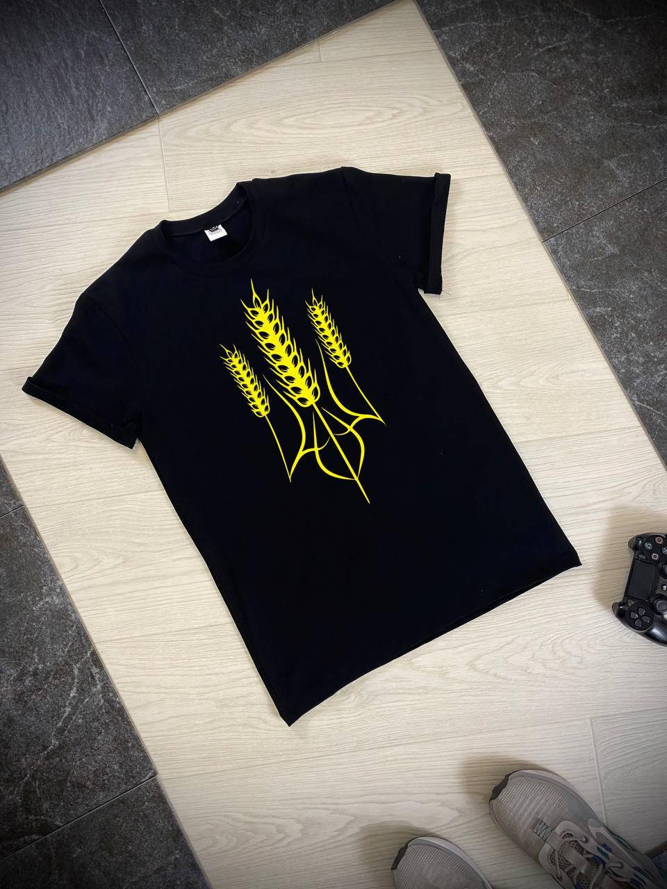 Черная мужская футболка Герб колосок L 
Черная мужская футболка Герб колосок L
