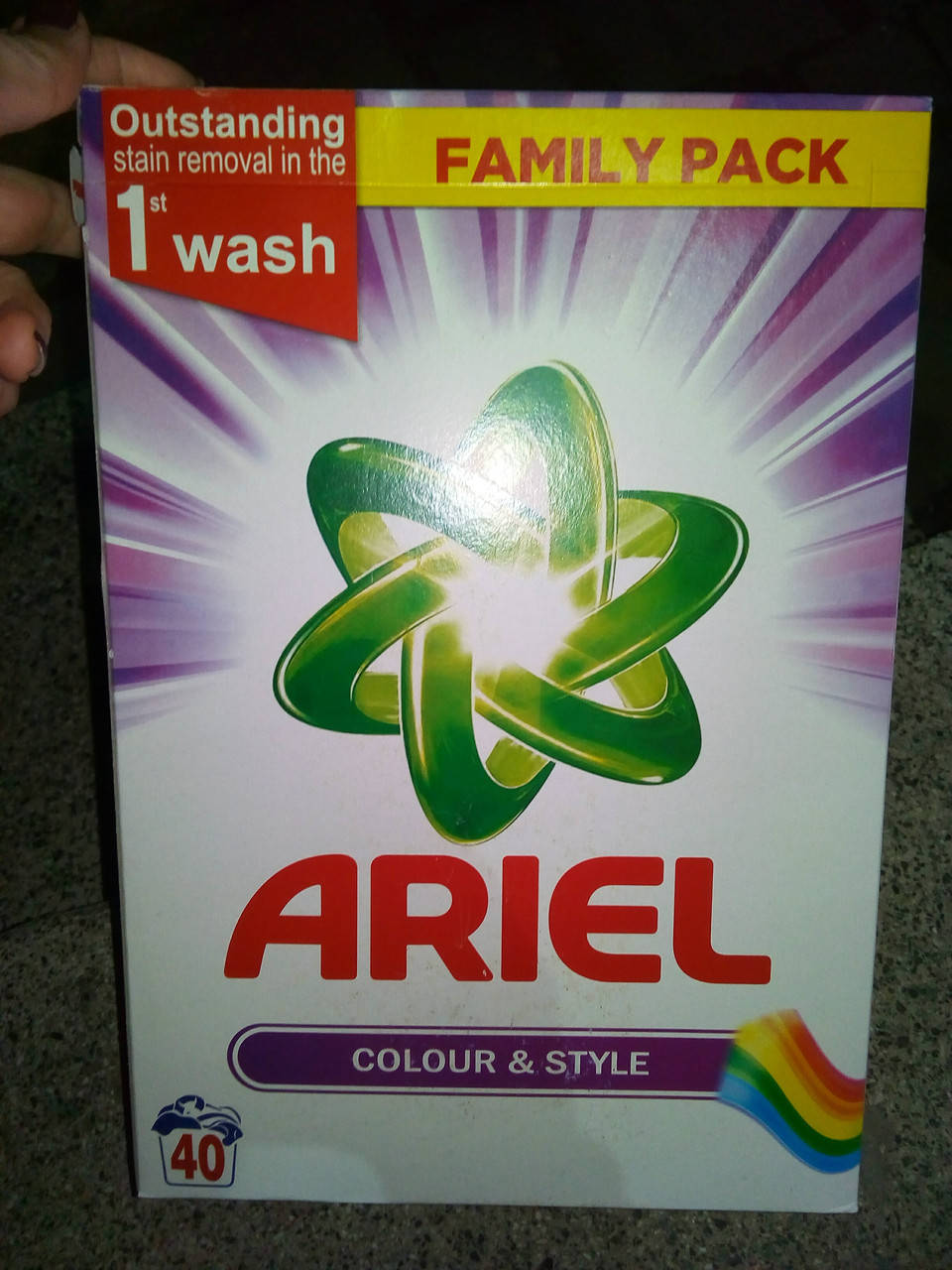 Стиральный порошок Ariel color 
Стиральный порошок Ariel color