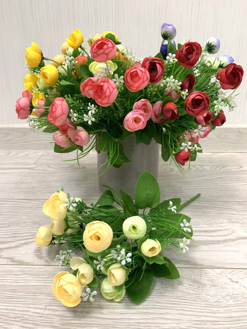 Искусственный ранункулюс ( 33 см ), Зелёный
Искусственный ранункулюс ( 33 см ), Зелёный