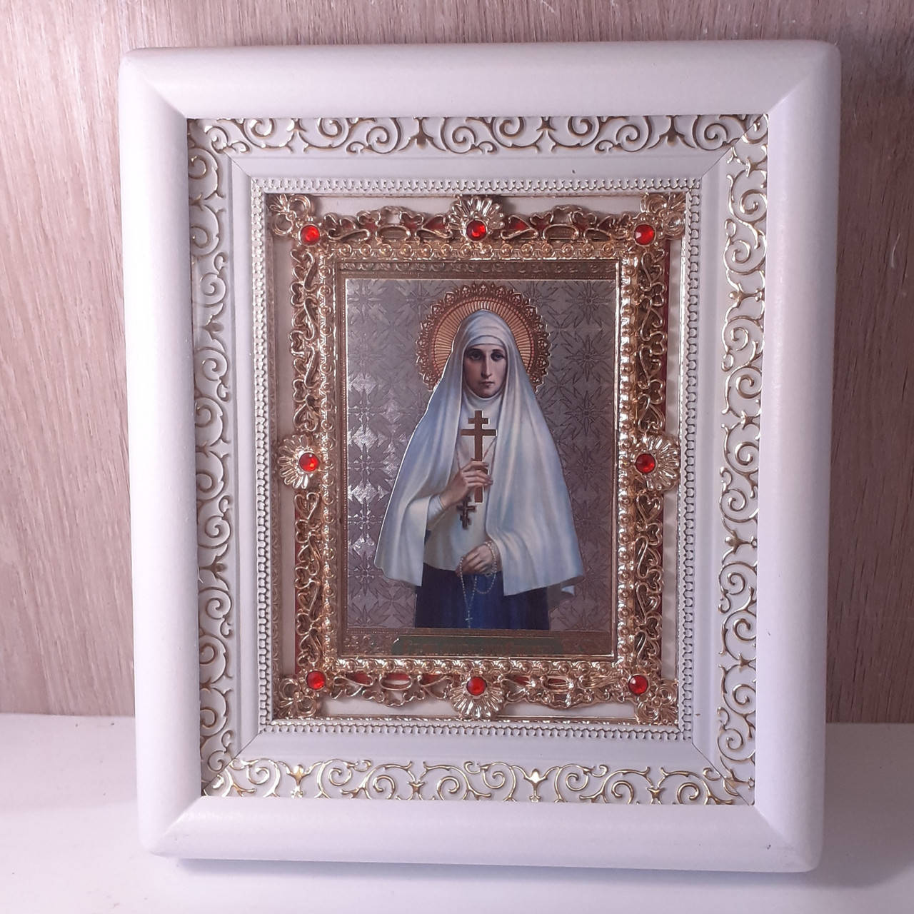 Икона Святая мученица Великая княгиня Елизавета, лик 10х12 см, в белом деревянном киоте с камнями
Икона Святая мученица Великая княгиня Елизавета, лик 10х12 см, в белом деревянном киоте с камнями