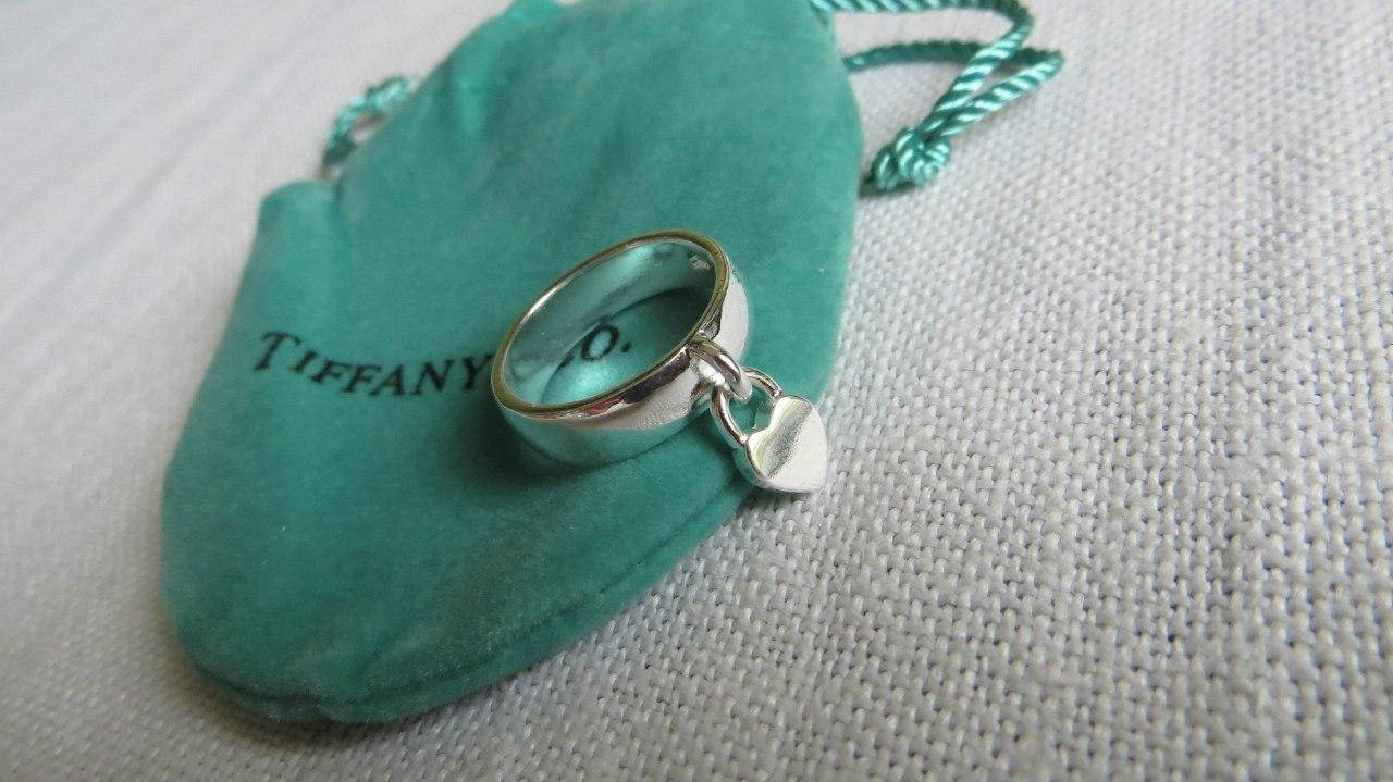 Колечко сердечко покрытие серебро 925 проба
Колечко сердечко покрытие серебро 925 проба