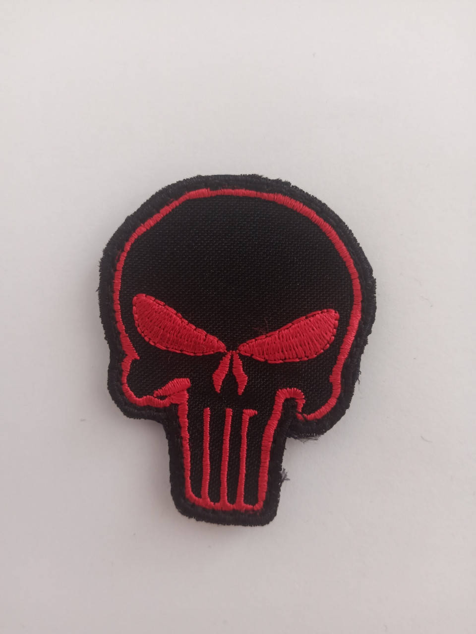 Шеврон патч черепа карателя Панишер (Punisher) на липучке, черно-белый, черно-карсный, олива Размер 70х52 мм
Шеврон патч черепа карателя Панишер (Punisher) на липучке, черно-белый, черно-карсный, олива Размер 70х52 мм