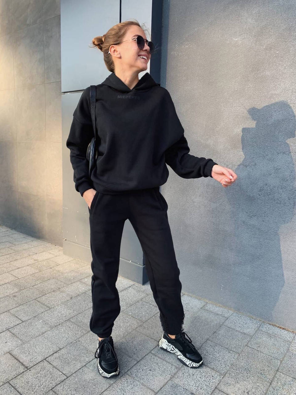 Женский спортивный костюм теплый на флисе черный, бордо 42-44, 44-46
Женский спортивный костюм теплый на флисе черный, бордо 42-44, 44-46