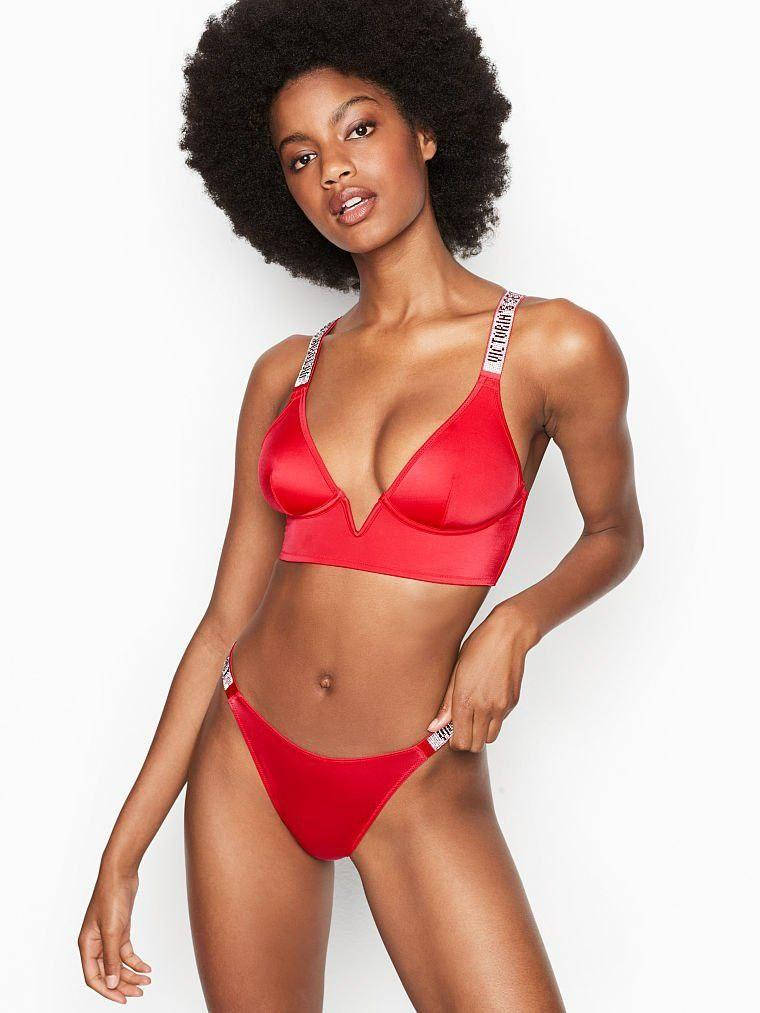 Набор белья Victoria's Secret с камушками чашка D, комплект женского белья со стразами Виктория Сикрет., Красный
Набор белья Victoria's Secret с камушками чашка D, комплект женского белья со стразами Виктория Сикрет., Красный