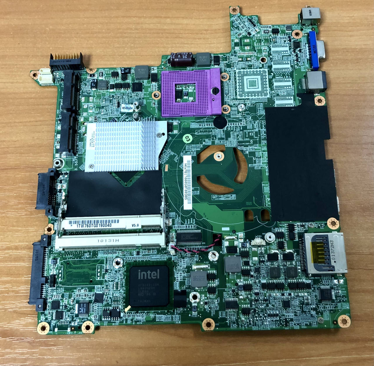 Материнская плата Clevo W76T, Stone M76T, RM, RoverBook, 6-71-M74T0-D05, Intel UMA PM45
Материнская плата Clevo W76T, Stone M76T, RM, RoverBook, 6-71-M74T0-D05, Intel UMA PM45