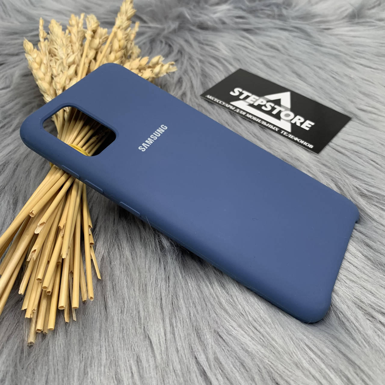 Чехол Silicone Case для Samsung A51 А515 с микрофиброй противоударный силиконовый Люкс Качество soft touch Синий
Чехол Silicone Case для Samsung A51 А515 с микрофиброй противоударный силиконовый Люкс Качество soft touch Синий