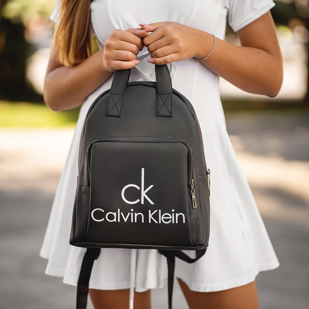 Женский рюкзак Calvin Klein с экокожи, рюкзак с кожзама,городской рюкзак для девушек,Черный
Женский рюкзак Calvin Klein с экокожи, рюкзак с кожзама,городской рюкзак для девушек,Черный