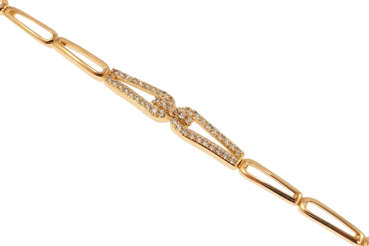 Браслет Xuping Позолота 18K "Нежные петельки с цирконием" длина с доп.замком 17,19см х 4мм
Браслет Xuping Позолота 18K "Нежные петельки с цирконием" длина с доп.замком 17,19см х 4мм