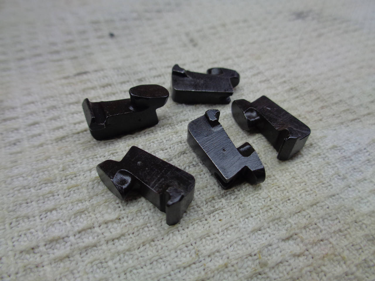 Выбрасыватель черный, Макаров (оригинал)
Выбрасыватель черный, Макаров (оригинал)