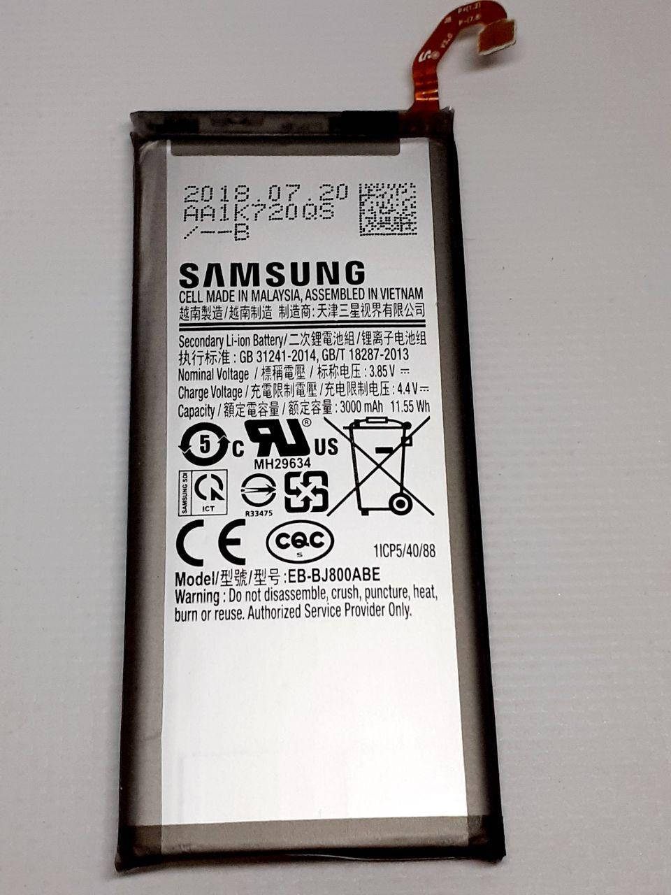 Аккумулятор Samsung EB-BJ800ABE J600 Galaxy J6 2018, A600 Galaxy A6, J810 Galaxy J8 3000 mAh оригинал , сервис, Золотистый
Аккумулятор Samsung EB-BJ800ABE J600 Galaxy J6 2018, A600 Galaxy A6, J810 Galaxy J8 3000 mAh оригинал , сервис, Золотистый