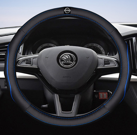 Чехол оплетка на руль кожаная для автомобиля с логотипом Nissan натуральная кожа Черный с синей прошивкой
Чехол оплетка на руль кожаная для автомобиля с логотипом Nissan натуральная кожа Черный с синей прошивкой
