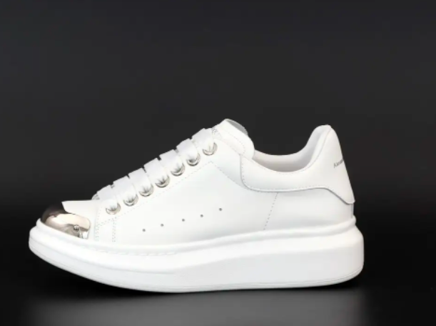 Кроссовки женские Alexander McQueen белые Александр Маккуин натуральная кожа. код KD-12512, Белый
Кроссовки женские Alexander McQueen белые Александр Маккуин натуральная кожа. код KD-12512, Белый